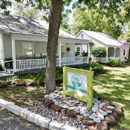 Comal Inn 新布朗费尔斯 外观 照片