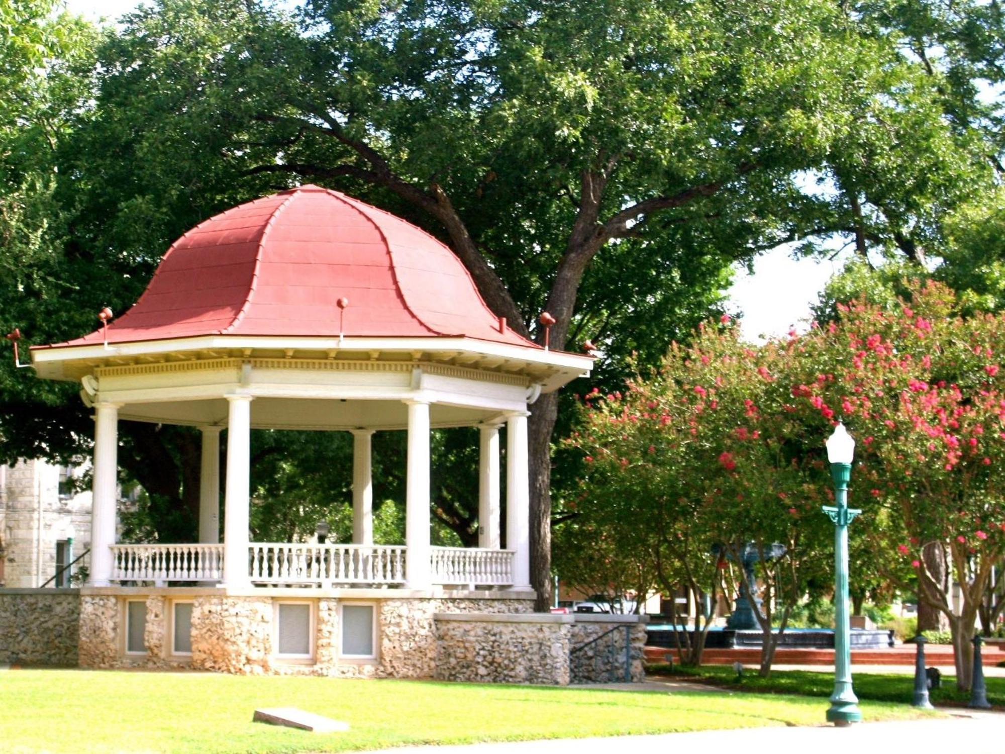Comal Inn 新布朗费尔斯 外观 照片